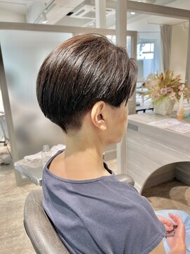 ブロッサム 保谷(Blossom) 20代30代40代小顔ハンサムショートアッシュブルーブラック