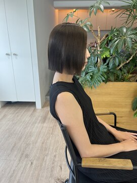 オーシャン(Ocean) 【OceanHair&Life田中愛梨】ミニボブ/ストレート/ミルクティー