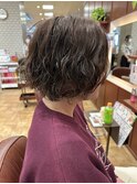 ディレクター今嶋 ラフなパーマとショートボブ