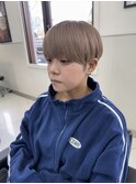 ハイトーン刈り上げマッシュショート