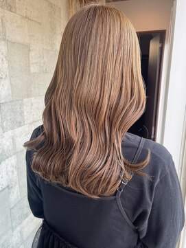 ミルヘアデザイン(mil hair design) ミルクティーベージュカラー　ケアブリーチカラー　ミディアム
