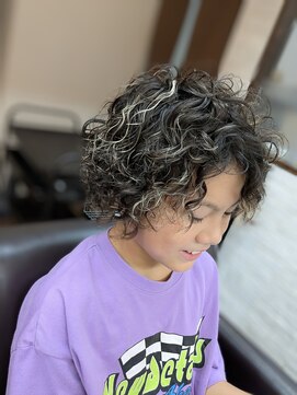 マルコ(marco) 【スパイラルパーマ×ハイライト】