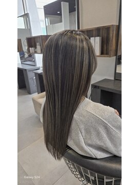 クリック 辰巳店(CLiC) 大人上品な“立体感”カラー