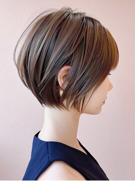 ミー 岡崎(mii) mii大人丸みショート