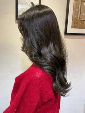 リリアン バイ リトル(Lilian by little) 韓国レイヤー×オリーブグレージュ