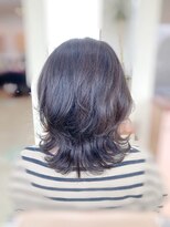 美容室フロンジュ&nbsp;外ハネくびれミディアム