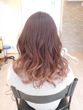 ラルリーブル(Lall Libre) ミディアムレイヤースタイル