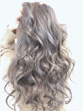 ラビス 浦和(Lovis) デザインカラー/レイヤーカット/ウェットヘア/夏のヘアアレンジ