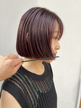 スタン 渋谷(Stam) ワインレッドハイトーンボブレイヤーボブブリーチカラー渋谷