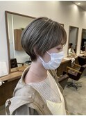 大人ショートボブセンターパートミニボブハイライト耳かけ恵比寿