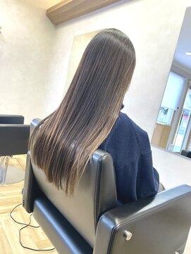 カロ(Caro) ロングヘアー