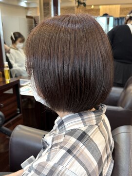 キャラ 池袋本店(CHARA) 白髪ぼかし艶ブラウン◎丸みショートボブ【池袋/ボブ/ショート】