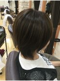 ナチュラルブラウン大人可愛い小顔ショートボブ☆レイヤーカット