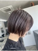 ショートボブ