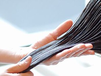 ヘアヴィレッジ(hair village)の写真/【Aujua認定店◆宮原駅2分/当日予約OK】お客様個々に合わせたヘアケアシステムで指通りなめらかな艶髪へ*