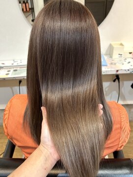 ラック 津田沼(LUCK) ベージュ/津田沼/韓国ボブ/ケアブリーチ/似合わせカット