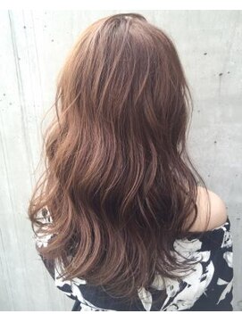 ジーナ(XENA) モカベージュ