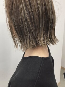 キューズ クラブ(cuz KLUB) 【cuzKLUB】切りっぱなしボブ×コントラストカラー