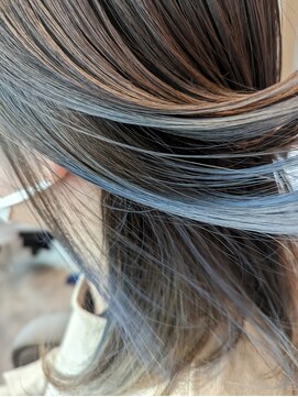 エム(em) インナーカラー