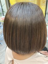 キッテ(kitte)&nbsp;少し前下がりのショートボブ