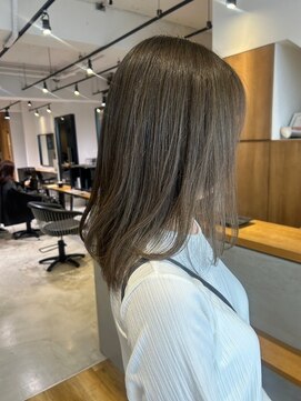 アカラ(acala) アッシュオリーブ【20代30代イルミナカラー/縮毛矯正/髪質改善】