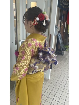 モアヘアーセカンド(MORE-HAIR Second) 成人式前撮りスタイル