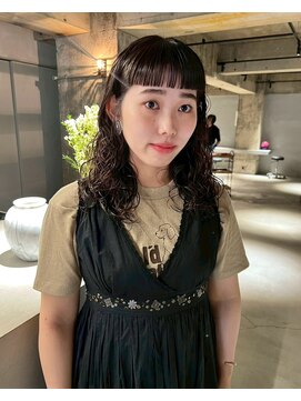 リール(rire) 丸型ホワイトグレージュミニウルフデジタルパーマチェリーブラウ