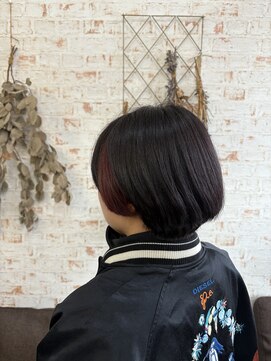 アカイトビラ ヘアケアサロン(AKAI TOBIRA Hair Care Salon) マッシュ×インナーカラー