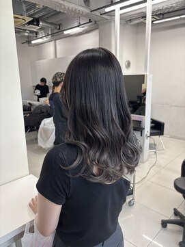 アライブ ハラジュク(ALIVE harajuku) 【ALIVE 夕貴】シルバーグラデーションカラー