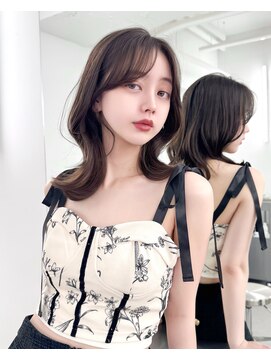 アマトウキョウスマートサロン(AMA TOKYO×Smart Salon) 韓国ヘア　レイヤー　顔まわり