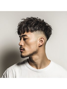 アンサ 藤森店(ANSA) 束感×無造作◎フェードショート