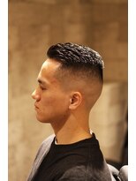 キングスマントーキョー カットクラブ 中野(KINGSMAN TOKYO CUTCLUB)&nbsp;ニュアンスパーマ/ツイストスパイラル/フェード[中野/MEN'S]