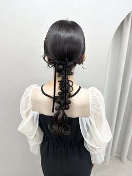 ソリン(Solin') 編みおろしヘア