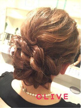 オリーブ(OLIVE) 下めアップ