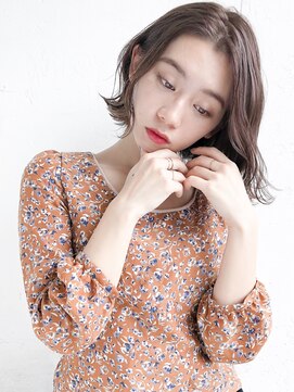 ルティア(Lutia) センターパート グレージュ!