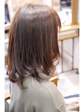 ラヴィーヘアーワークス(LAVIE hair works) ベージュカラー