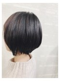 ショートボブ