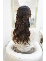 ヘアアンドメイクジップ恵比寿 (Hair＆Make ZIP)&nbsp;大きめ編み込みハーフアップ　ヘアセット