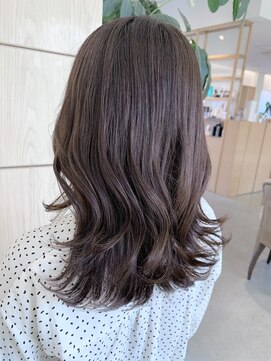 アドラーブル けやき通り店(adorable) 20代30代髪質改善カラー外ハネウルフロング