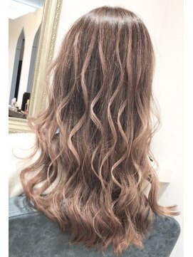 ペイジ(PEIGE) バレイヤージュ×ピンク