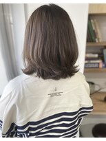 ロカ(roka)&nbsp;ヘルシースタイル　明るめベージュブラウン　レイヤーボブ