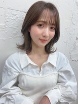 イルウィ(irwi)&nbsp;【トレンド】ミディアムくびれボブ　ベージュインナーカラー