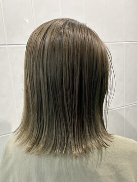 アラ サッポロオオドオリ(ala) 《ala》カーキベージュ×ソトハネ