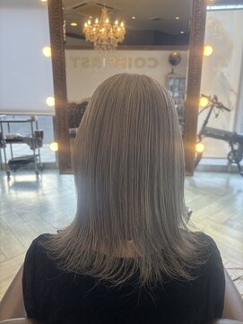 コワファースト 大分(COIFF1RST) アッシュシルバーカラー