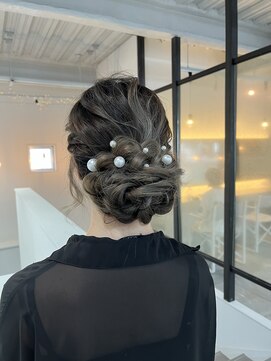 グロウ 丸の内(GLOW) ルーズアップ