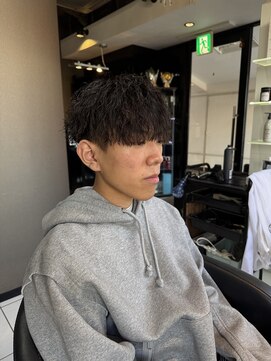 アイズ 海老名(AIZU) ツイストスパイラルパーマ　ツイストパーマ　メンズパーマ　眉毛