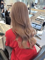 サンクマーケット 渋谷(cinq MARKET)&nbsp;渋谷ブリーチカラーレイヤーカットミルクティーベージュカラー