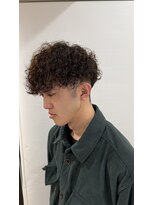 ウタシロイロ(uta shiroiro)&nbsp;強めスパイラルパーマ