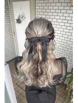 フェリーチェ 六本木店(Felice)&nbsp;ハーフアップ ハーフツイン ウェーブ巻き 参列ヘア イベント