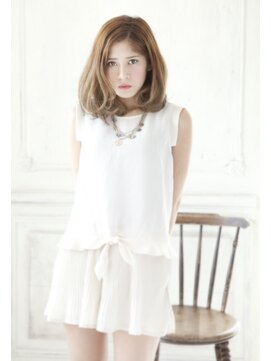 シャンプー 本店(SHAMPOO) ふわふわなほつれウェーブが大人可愛いシフォンふわミディ